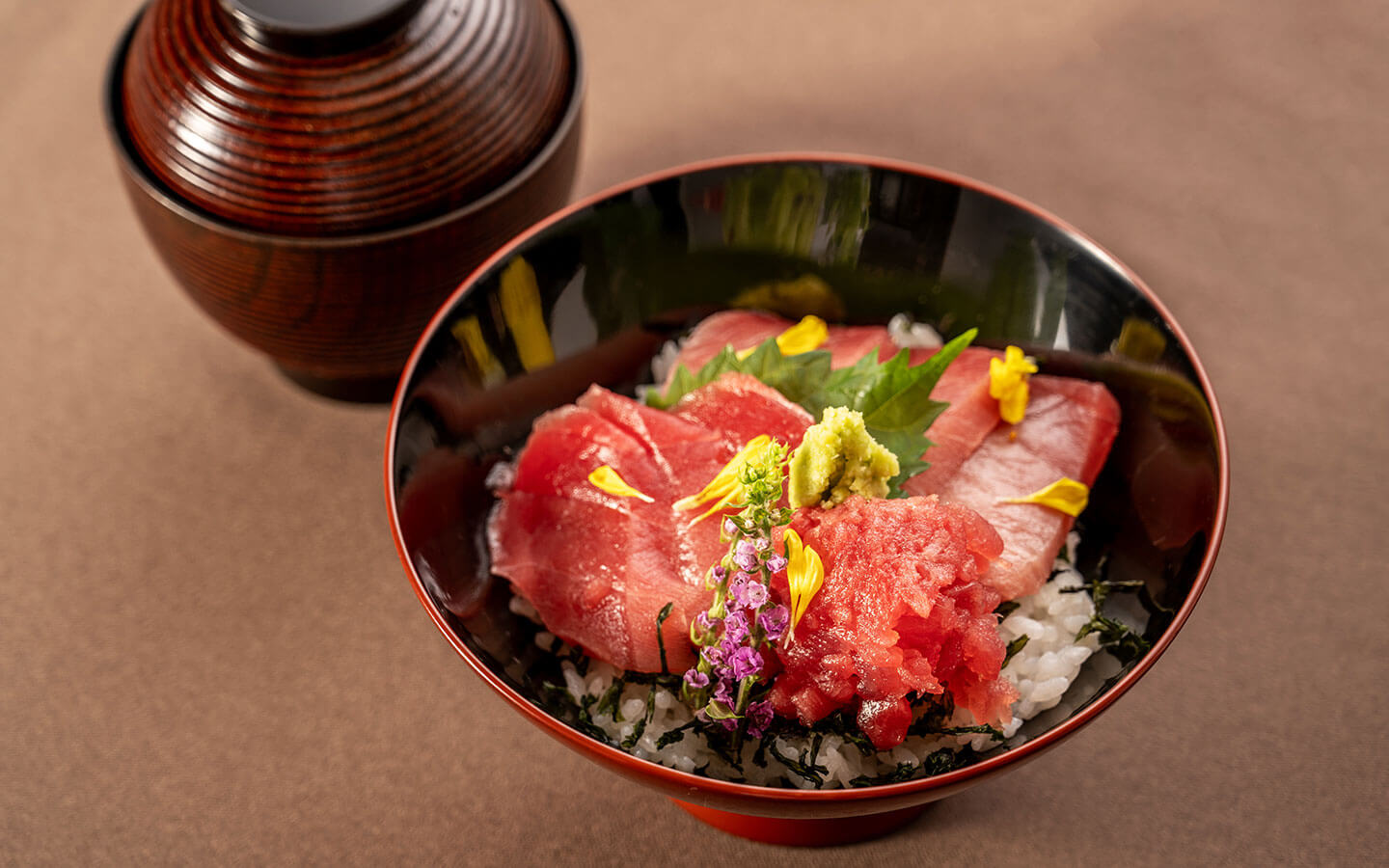 本まぐろ 彩御飯